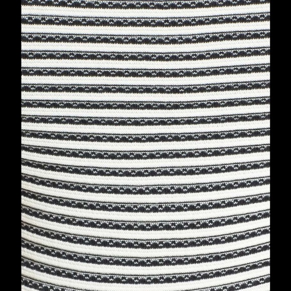JESSICA SIMPSON Dress Sweater Stretch Striped Knit Black White Medium - Picture 4 of 5